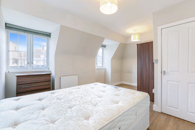 🟠4 Rooms Available Now 10Mins from Clapham Main Photo