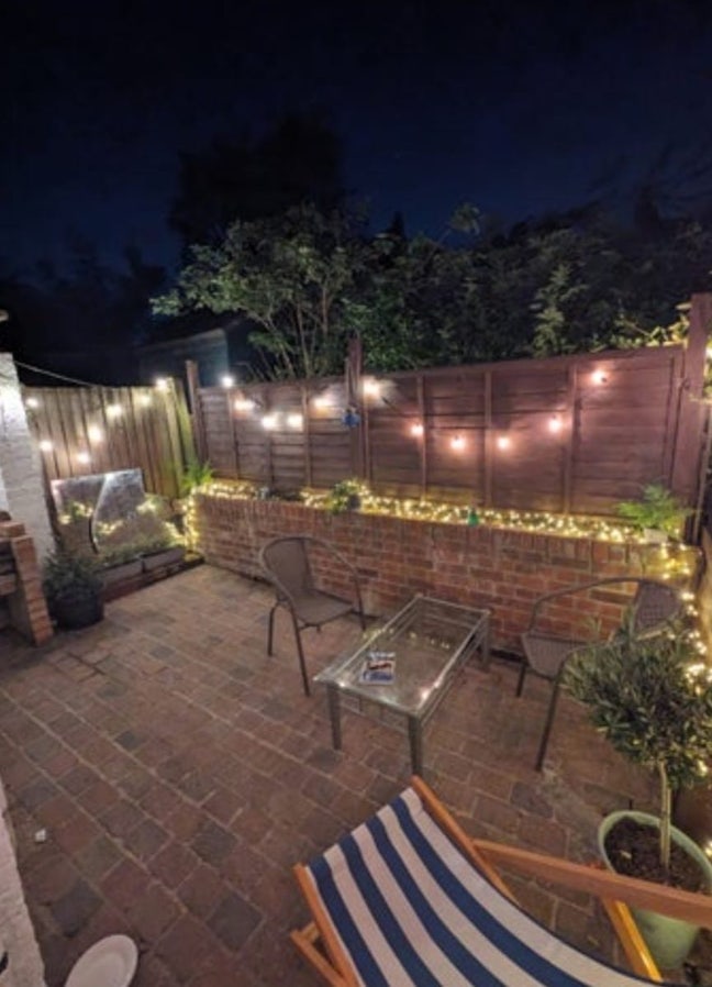 Double room available in our lovely house Main Photo