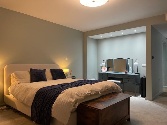 Spacious Master Bedroom + Ensuite & Walk-in Wardro Main Photo