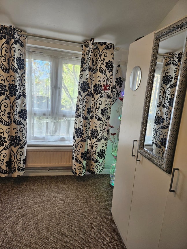  Single Room Main Photo