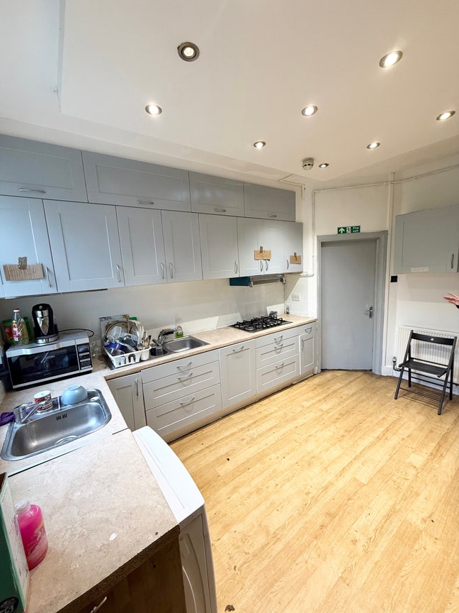 Super Cheap Single Room Sudbury &Wembley Area Main Photo