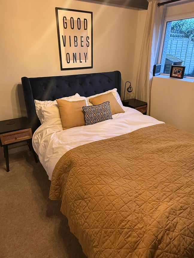 Bedroom to rent in house saltash  Main Photo