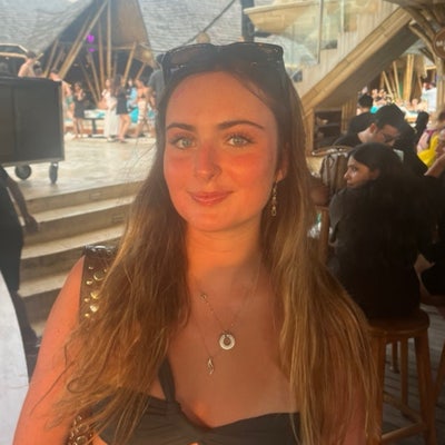 Hey! I am starting a new receptionist role in... Main Photo