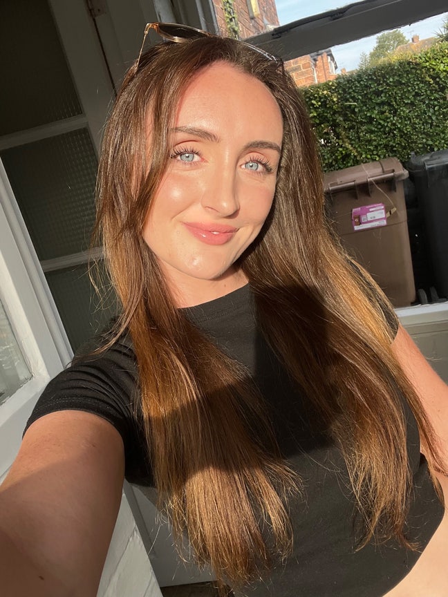 2 Professionals looking for a flatmate and place!  Main Photo