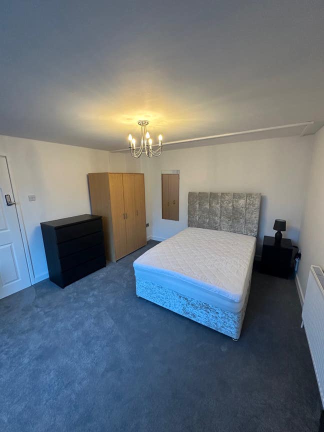 New Room Recently Refurbished Main Photo