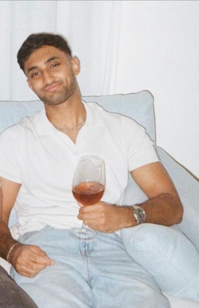 Looking to rent in London from 10 January for... Main Photo