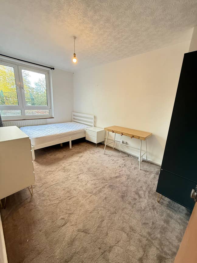 ✨ Devons Road I Bow I All bills incl Main Photo