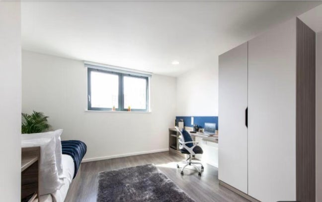 Student room in holliscroft Main Photo