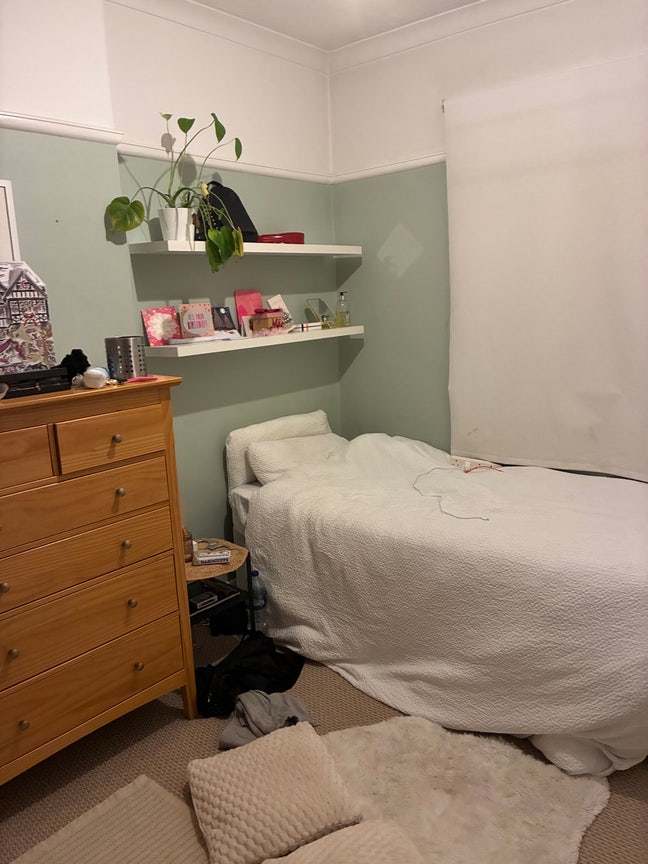 Single Room in Streatham Common Main Photo