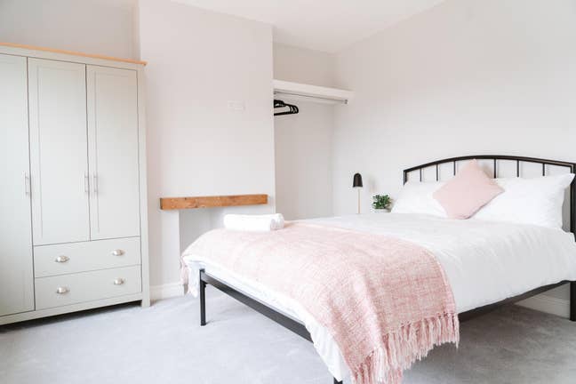 Stunning Professional HMO…. Newly renovated!  Main Photo