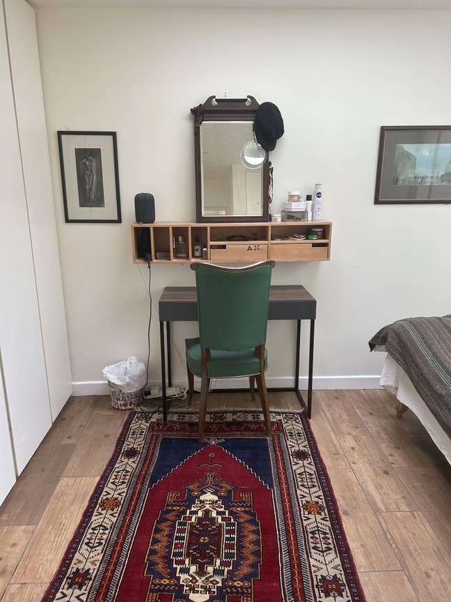 Large Bedroom in Beautiful Flat in Kentish Town  Main Photo