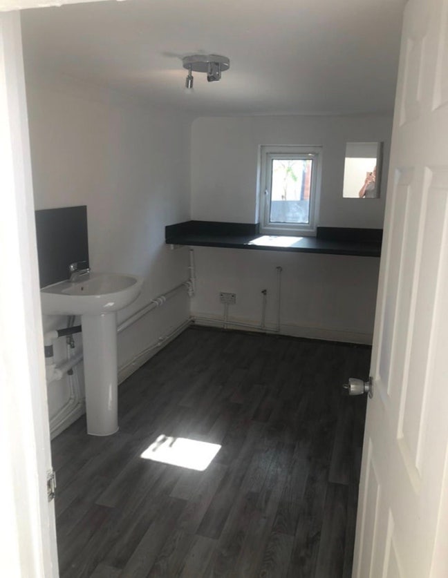 Professional house share  Main Photo