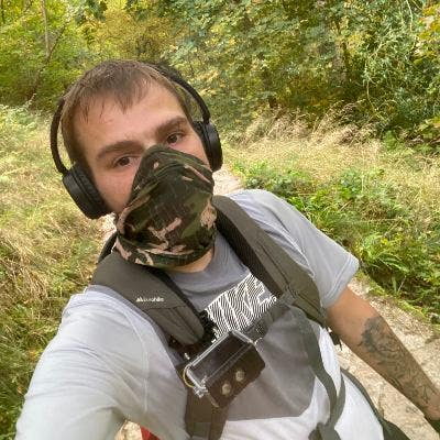 31 year old Male seeks a single or double room Main Photo