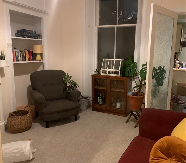 Room in Flat Available Main Photo