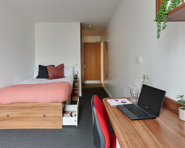 The apollo works Ensuite available Main Photo