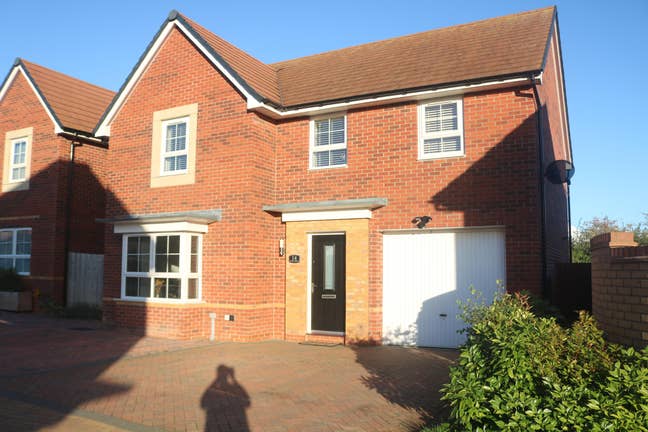 Double Room in a Modern Home For Rent Main Photo