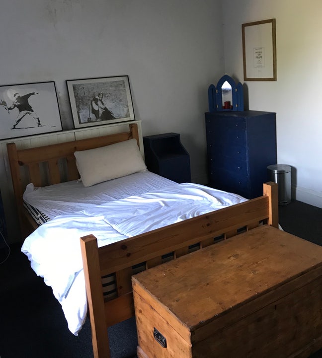 Large room in shared West End house. Main Photo