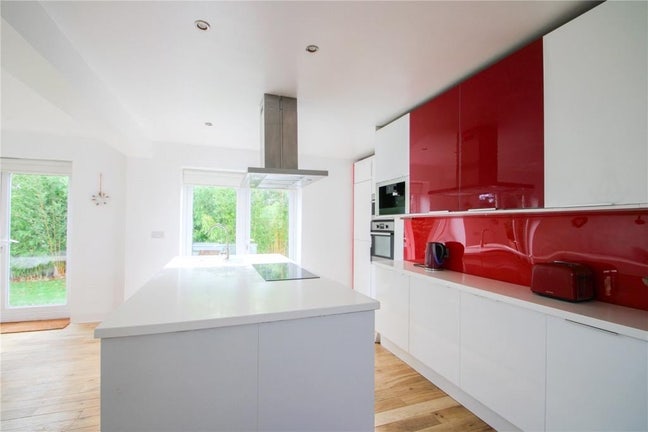 Amazing clean house £700 inc all bills Main Photo