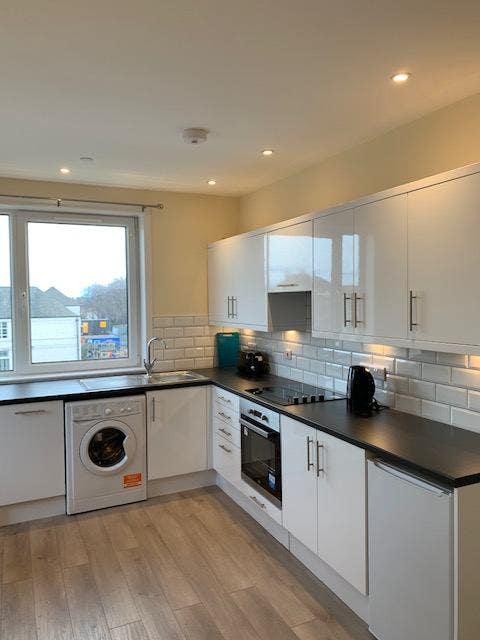 Double Room in Sighthill Gardens Main Photo