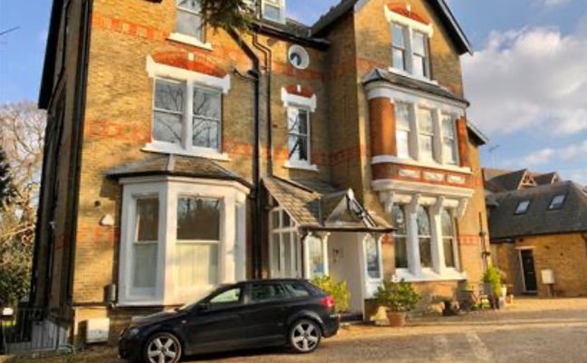 Refurbished 1Bed Flat Available  Main Photo