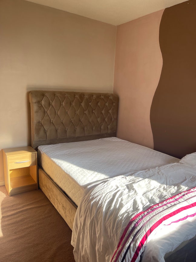 Double room available for rent Main Photo