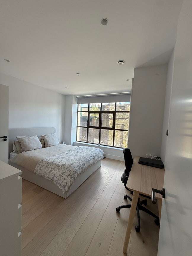 Ensuite Double Room - Short Term Sublet Main Photo