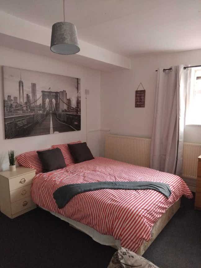 Studio in Dudley Town Centre  Main Photo