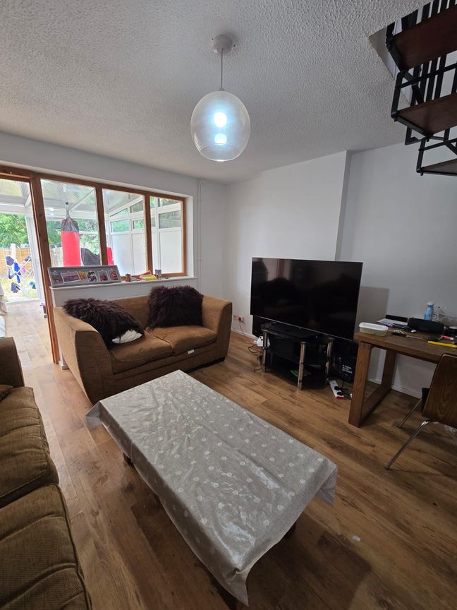 Lovely 2BHK Fully Furnished House for Rent Main Photo