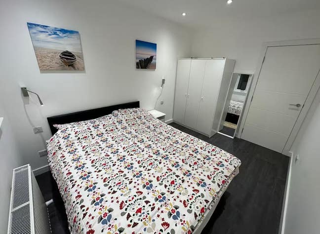 Chic Bright Double Room | Modern Finishes & Great Main Photo