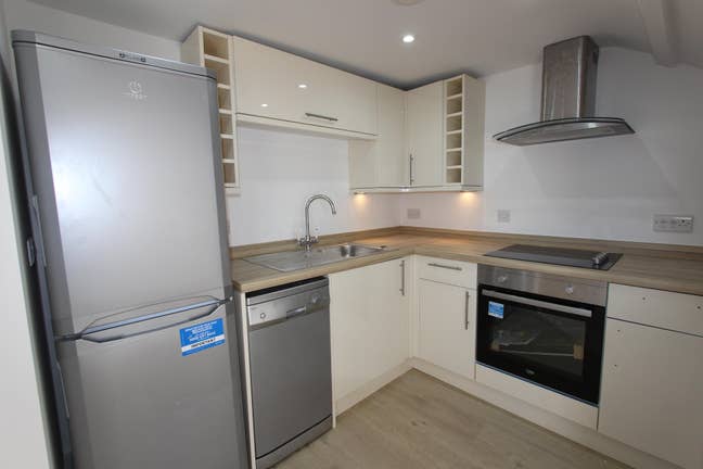 Town centre Apartment with Parking Main Photo