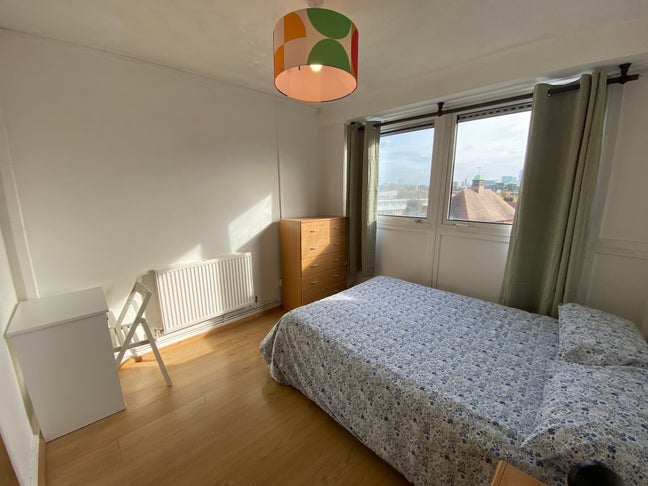 Sunny Double! Bethnal Green ! Perfect Location ! Main Photo