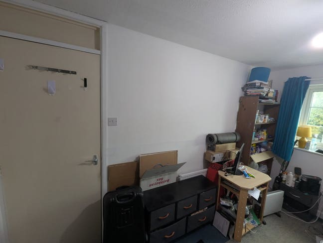 Room to let in Highworth Main Photo