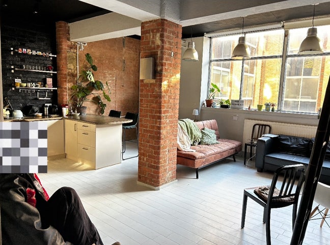 1 bed available in gorgeous loft Main Photo