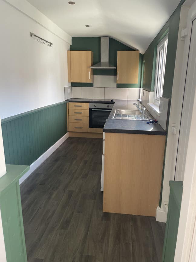 Recently refurbished one-bed flat with garden.  Main Photo