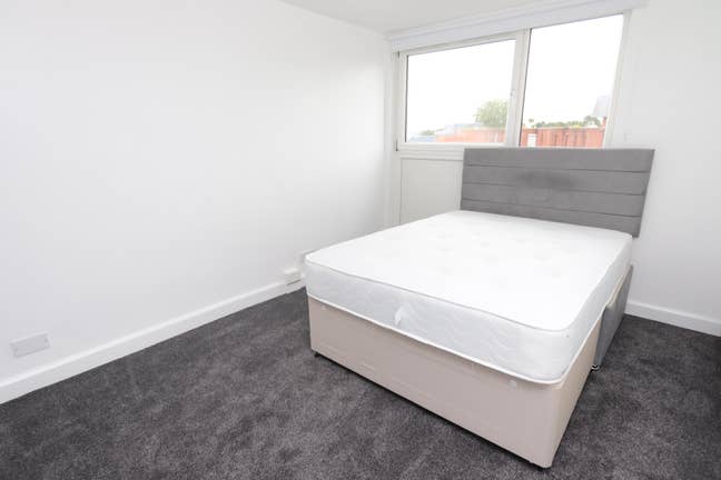 Holloway Road-2  Rooms- Well Connected Location Main Photo