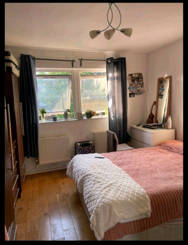 Double room in Hammersmith/Baron's court  Main Photo