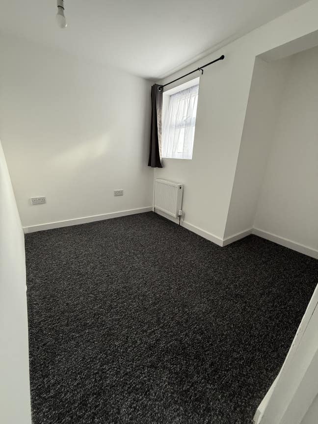 Single room to let ilford 3Min walk to station Main Photo