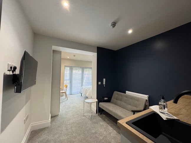 ✨Brand-New Studio Style | Ensuite, Kitchenette, 🚗 Main Photo