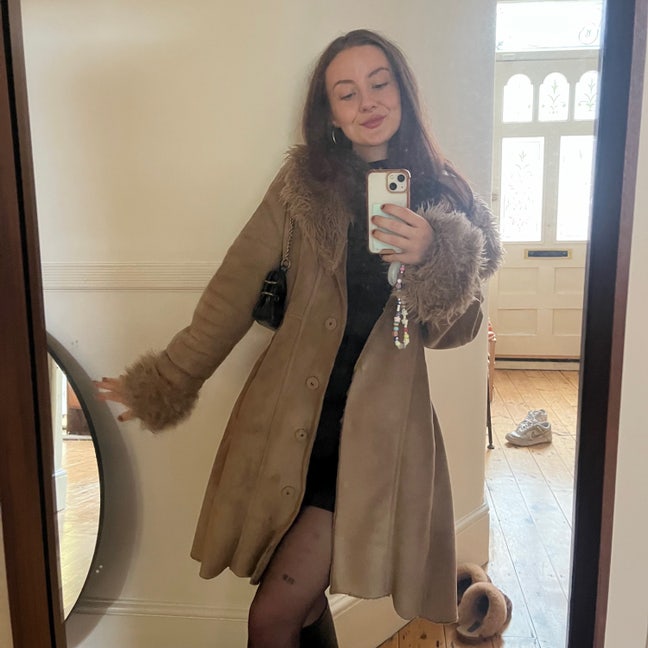 Friendly 26 year old & cat looking for room Main Photo