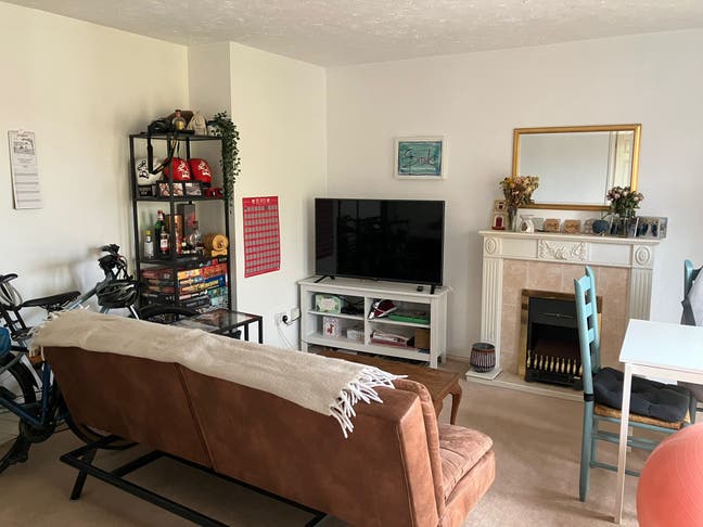 Double Room in Calm, Modern Flat | City Centre Main Photo