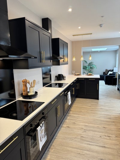 Luxury En-Suites – Fully Furnished Main Photo