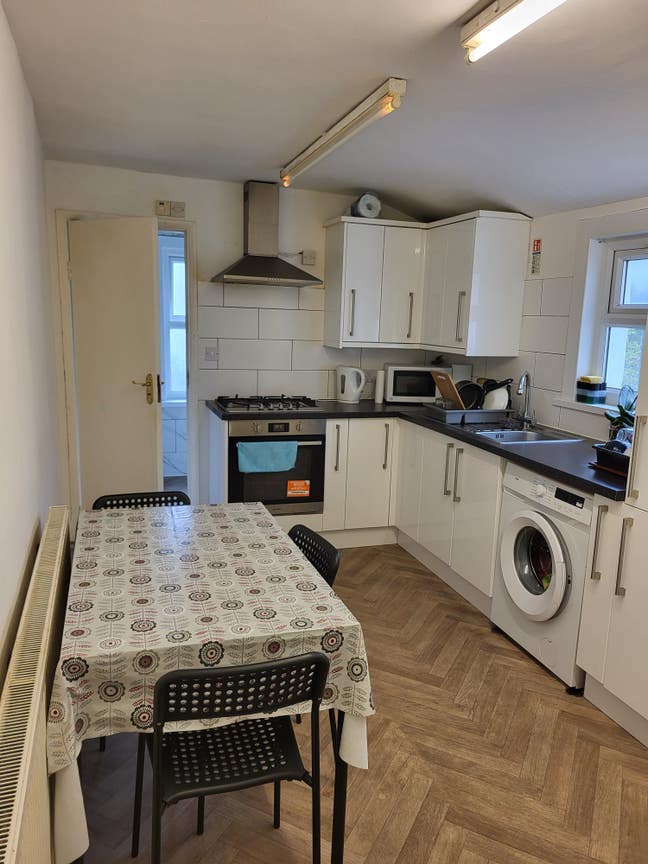 Room for rent. Main Photo