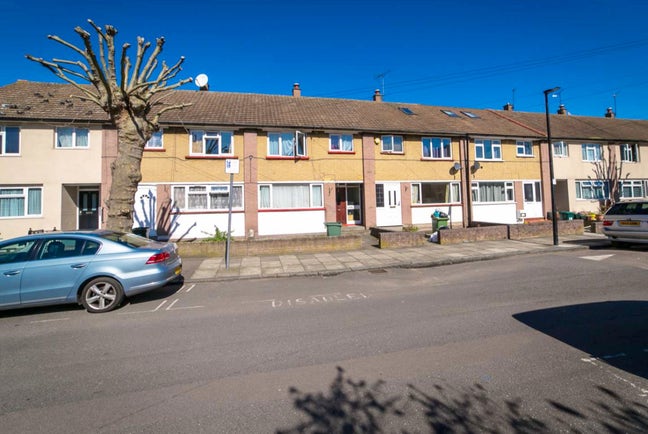 All saints/Blackwall, 1 spacious rooms ready go/M Main Photo