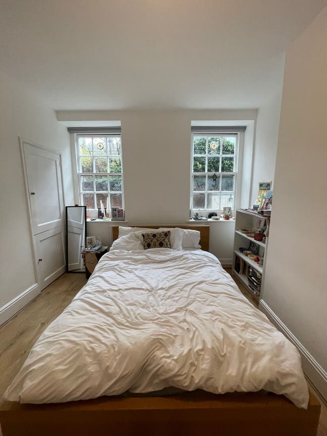 Beautiful room to rent in Angel Main Photo