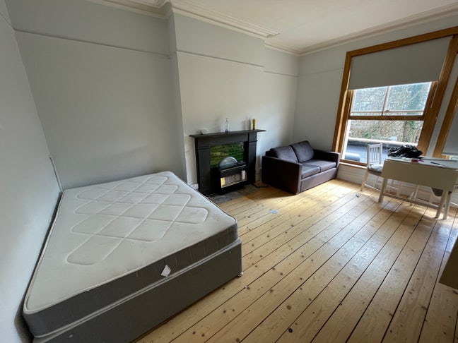 🏠 Studio Flat to Rent - Balham Main Photo