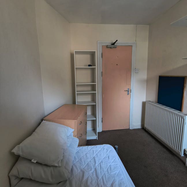 Single Bedroom, St Clements  Main Photo