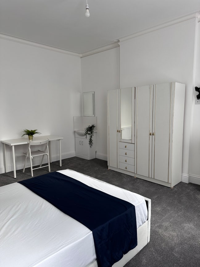 2 Single Rooms Clouse to Jubilee Main Photo