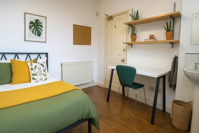 High End Modern Shared home. Lenton ,QMC Hospital Main Photo