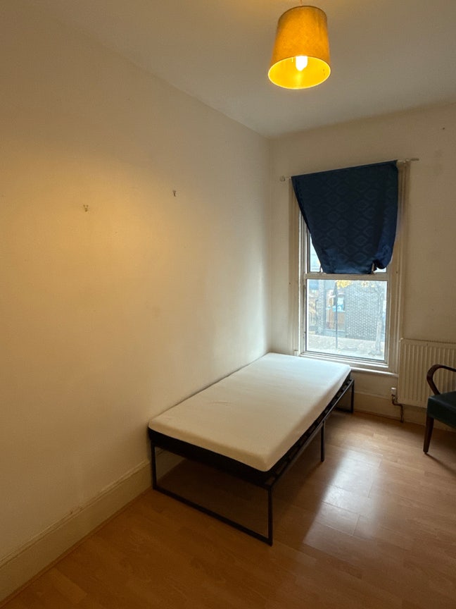 Maida hill - near portobello road  Main Photo