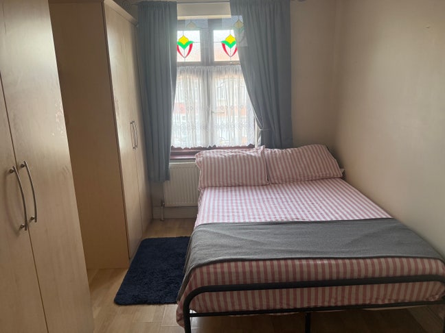 Double room in welcoming home Main Photo